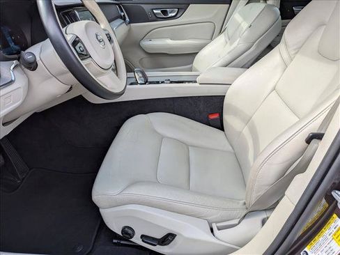 Used 2023 Volvo S60 B5 Plus AWD/4WD image 16