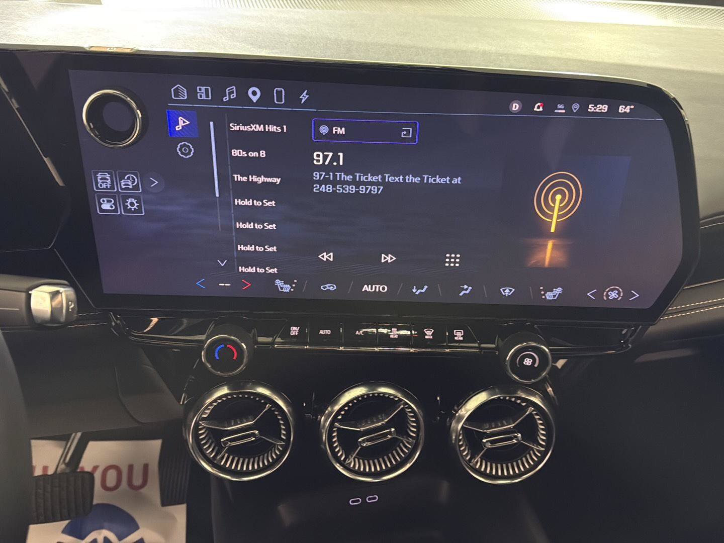 Certified 2024 Chevrolet Blazer EV LT AWD/4WD image 18