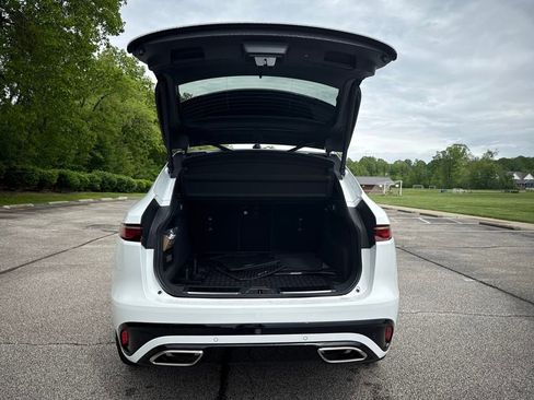 New 2026 Jaguar F-PACE R-Dynamic S image 9