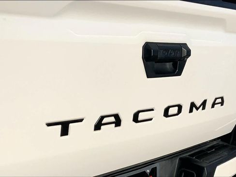 Used 2025 Toyota Tacoma TRD Sport RWD image 30