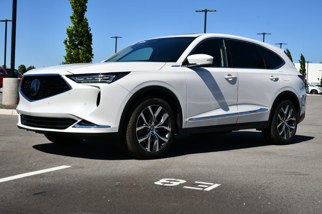 Used 2024 Acura MDX w/ Technology Package AWD/4WD image 4
