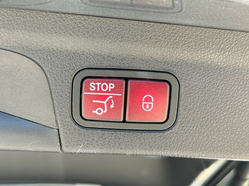 Used 2023 Mercedes-Benz GLE 350 image 17