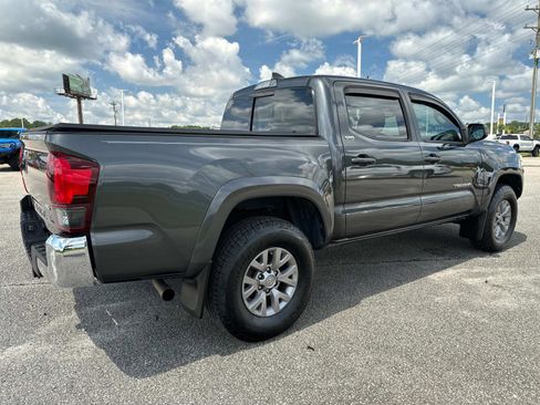 Used 2019 Toyota Tacoma SR5 image 4