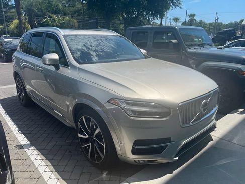 Used 2018 Volvo XC90 T6 Inscription w/ Convenience Package AWD/4WD image 3