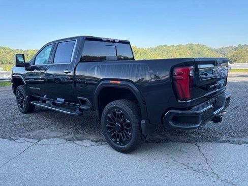 Used 2024 GMC Sierra 2500 Denali w/ Denali Reserve Package AWD/4WD image 3