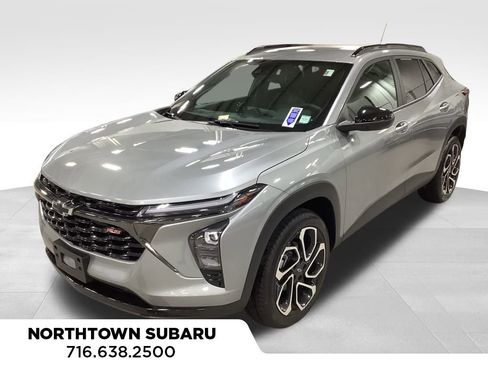 Used 2024 Chevrolet Trax RS image 1