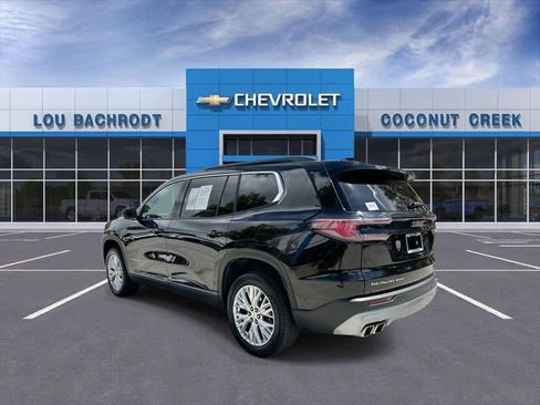 Used 2024 GMC Acadia Elevation image 6