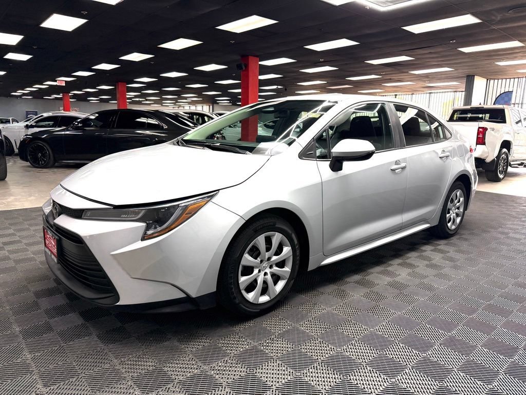 Used 2024 Toyota Corolla LE FWD image 8
