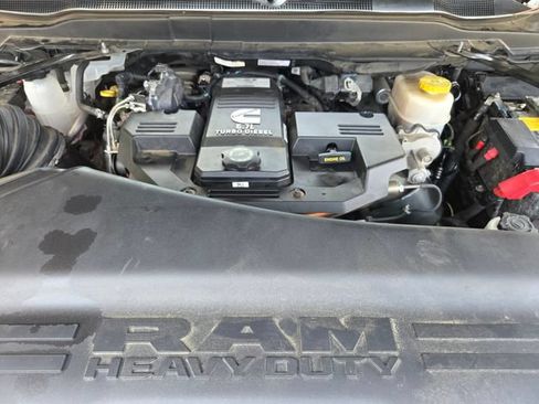 Used 2019 RAM 2500 Limited AWD/4WD image 25