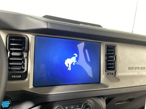 New 2025 Ford Bronco Outer Banks image 24