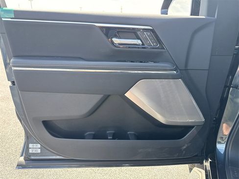 New 2025 GMC Sierra EV Denali image 14