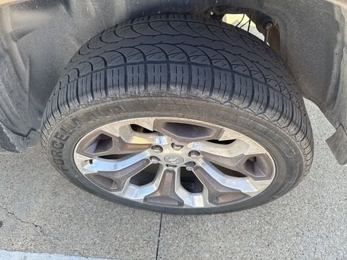 Used 2022 RAM 1500 Limited image 3