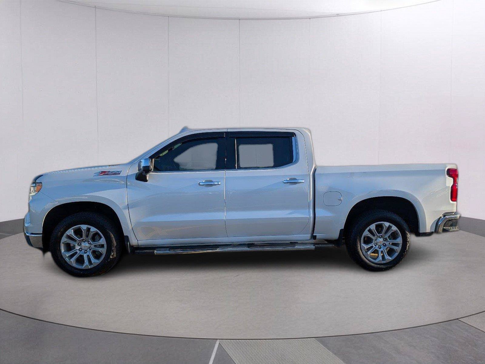 Used 2024 Chevrolet Silverado 1500 LTZ w/ LTZ Convenience Package II AWD/4WD image 2
