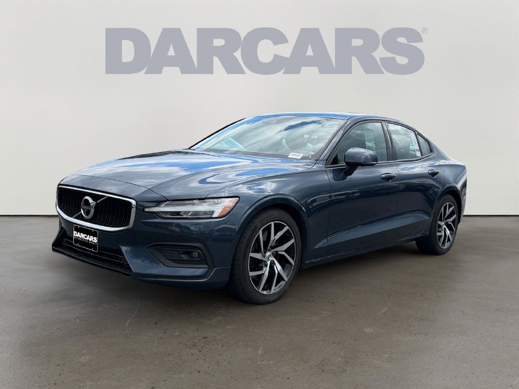 Used 2020 Volvo S60 T6 Momentum AWD/4WD image 3