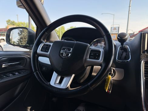 Used 2018 Dodge Grand Caravan GT FWD image 25