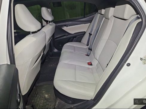 Used 2025 Toyota Camry XLE w/ Premium Plus Package image 9