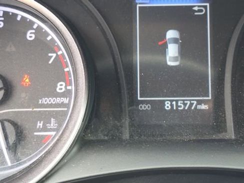 Used 2022 Toyota Camry SE FWD image 25