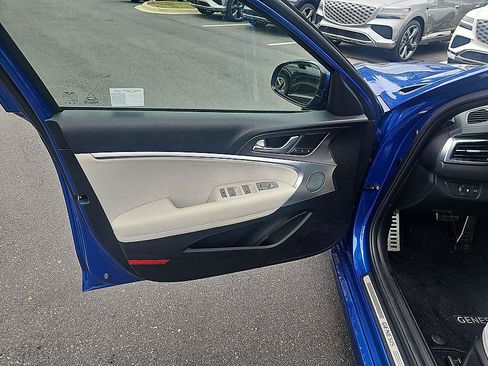 Used 2025 Genesis G70 2.5T w/ Sport Prestige Package RWD image 9