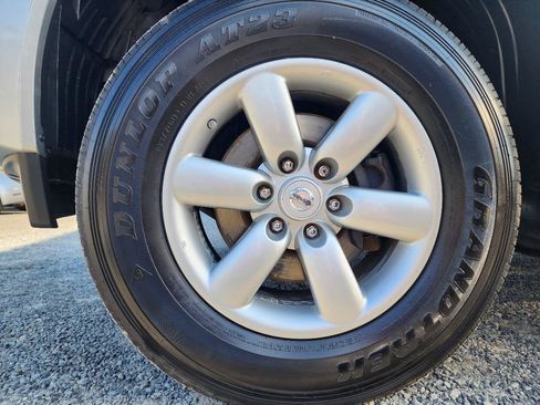 Used 2014 Nissan Titan S AWD/4WD image 35