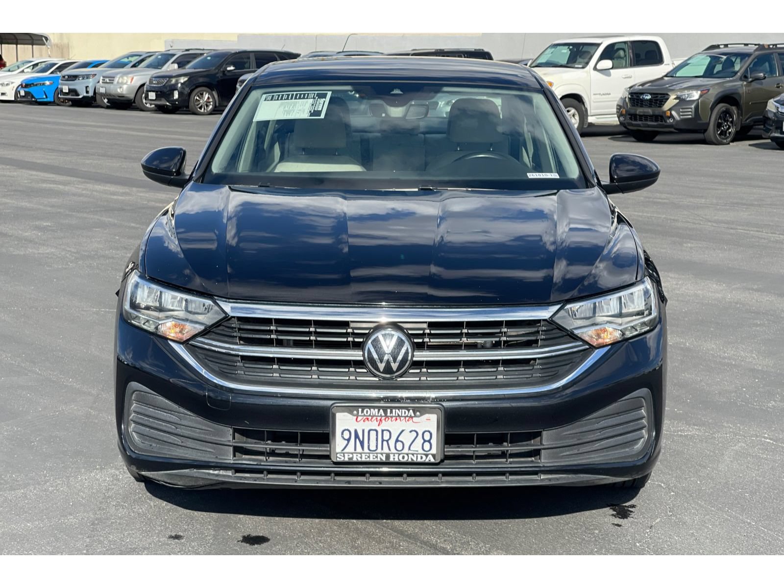 Used 2023 Volkswagen Jetta SE FWD image 9