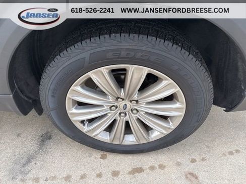 Used 2022 Ford Explorer Limited w/ Equipment Group 301A AWD/4WD image 8