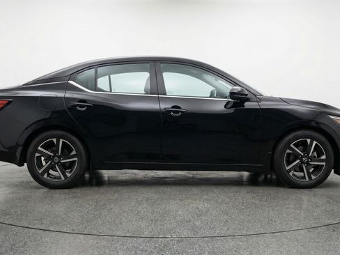 Used 2025 Nissan Sentra SV image 11