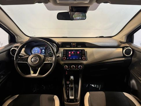 Used 2020 Nissan Versa SV FWD image 11