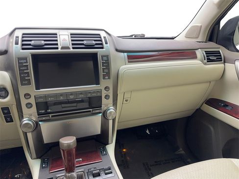 Used 2013 Lexus GX 460 Premium image 62
