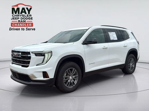 Used 2025 GMC Acadia Elevation FWD image 3