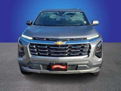 Used 2025 Chevrolet Equinox LT AWD/4WD image 2