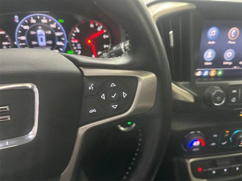 Used 2022 GMC Terrain Denali w/ Denali Premium Package image 29