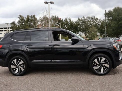 New 2026 Volkswagen Atlas SE image 8
