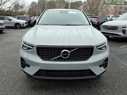 New 2026 Volvo XC40 B5 Core w/ Climate Package image 10
