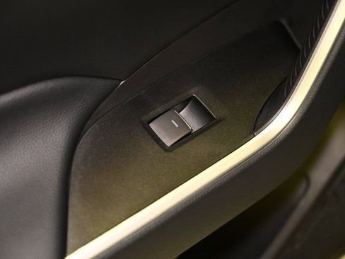 Used 2025 Toyota RAV4 XLE Premium image 52