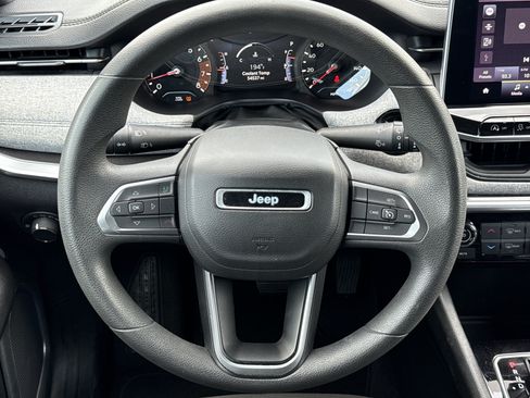 Used 2023 Jeep Compass Sport AWD/4WD image 17