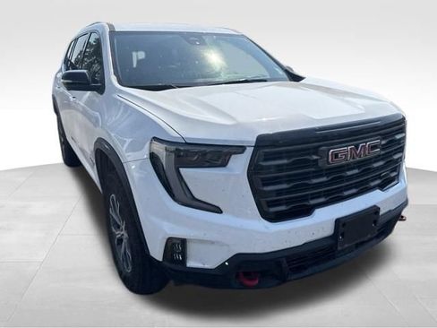 Used 2024 GMC Acadia AT4 w/ Luxury Package AWD/4WD image 8