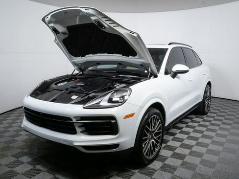 Certified 2023 Porsche Cayenne image 33