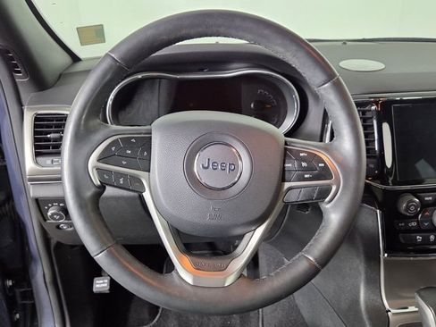 Used 2019 Jeep Grand Cherokee Limited w/ Trailer Tow Group IV AWD/4WD image 17