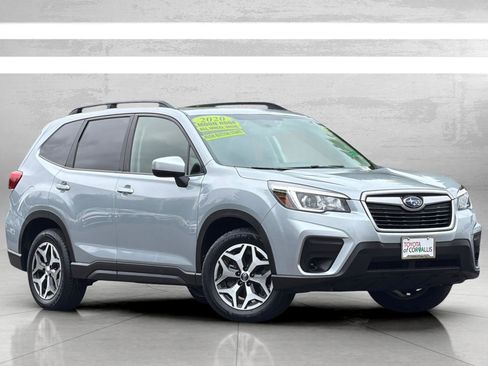 Used 2020 Subaru Forester Premium AWD/4WD image 2
