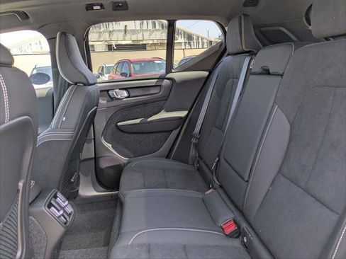 New 2026 Volvo XC40 B5 Ultra w/ Climate Package image 12