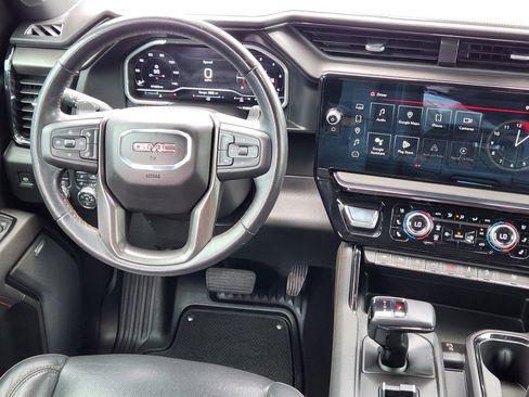 Used 2022 GMC Sierra 1500 AT4 w/ Sierra Safety Plus Package AWD/4WD image 9