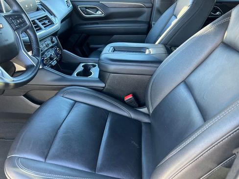 Used 2024 Chevrolet Suburban LT image 9