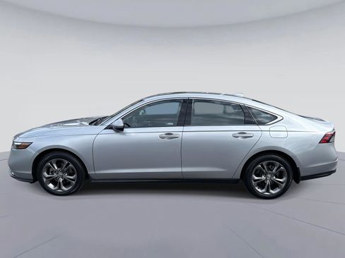 Certified 2023 Honda Accord EX image 7