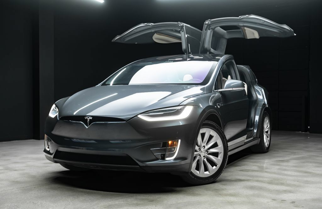 Used 2020 Tesla Model X Long Range AWD/4WD image 2