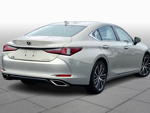 Certified 2024 Lexus ES 350 w/ Premium Package image 12