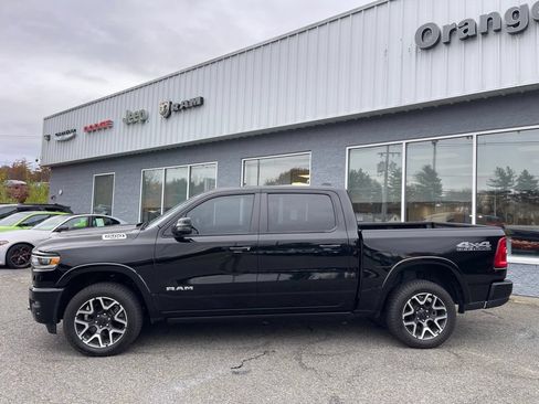Used 2025 RAM 1500 Laramie w/ Laramie Southwest Edition AWD/4WD image 3