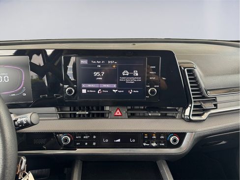 Used 2023 Kia Sportage LX image 10