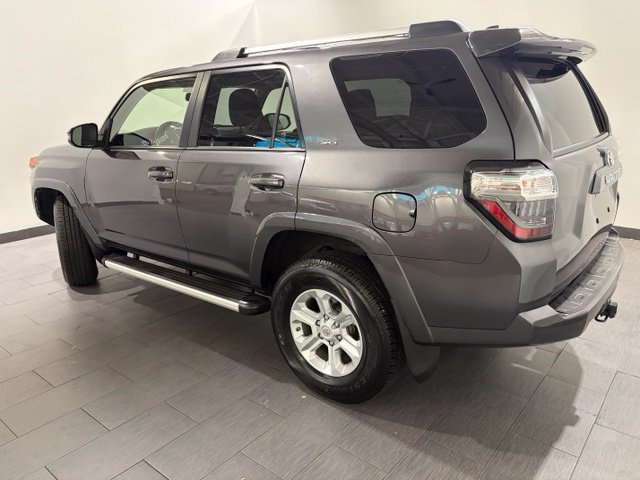 Used 2019 Toyota 4Runner SR5 Premium AWD/4WD image 3