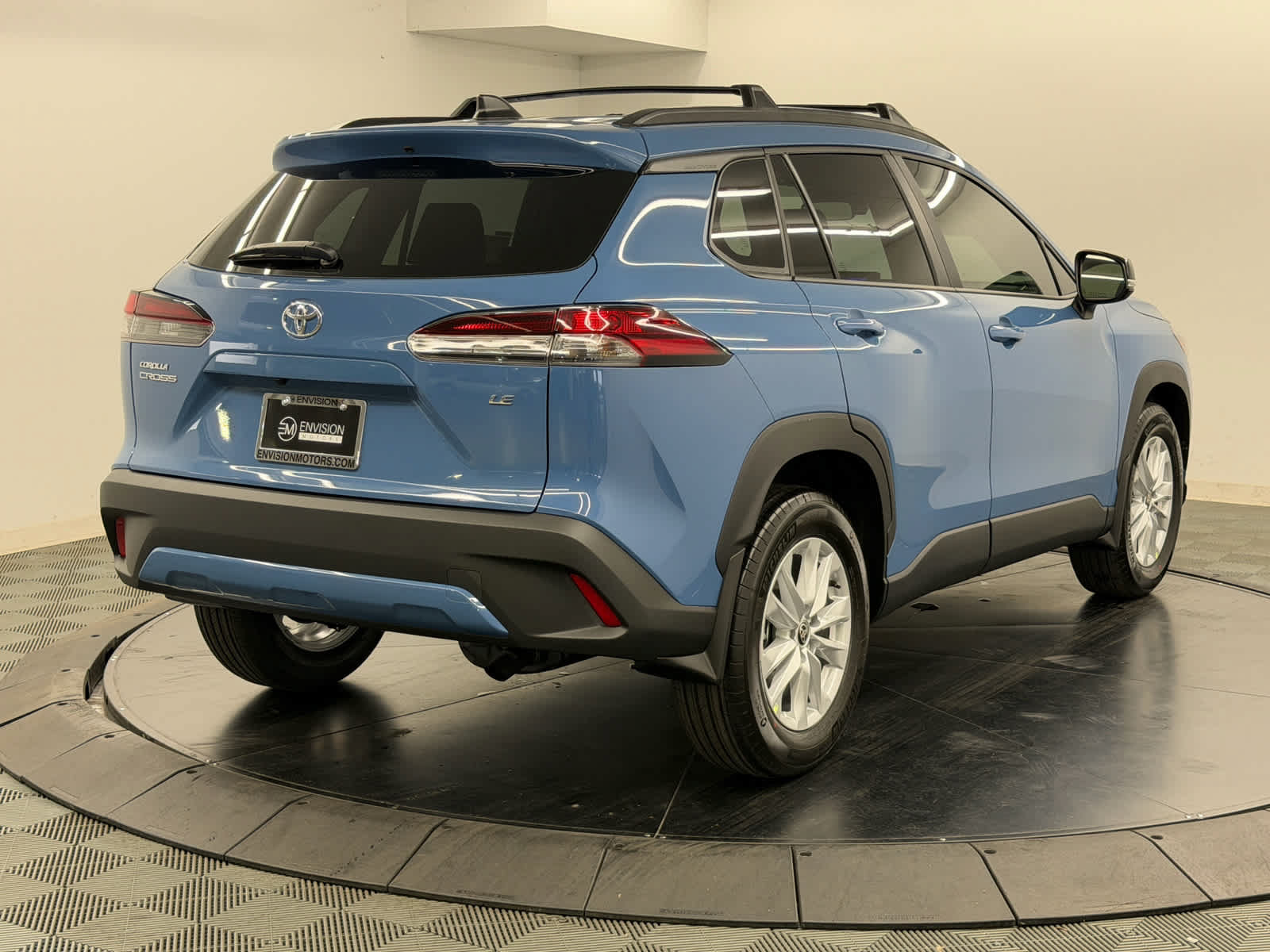 New 2026 Toyota Corolla Cross LE w/ Moonroof Package FWD image 8