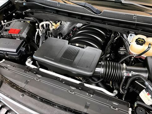 Used 2024 Chevrolet Tahoe LT RWD image 30